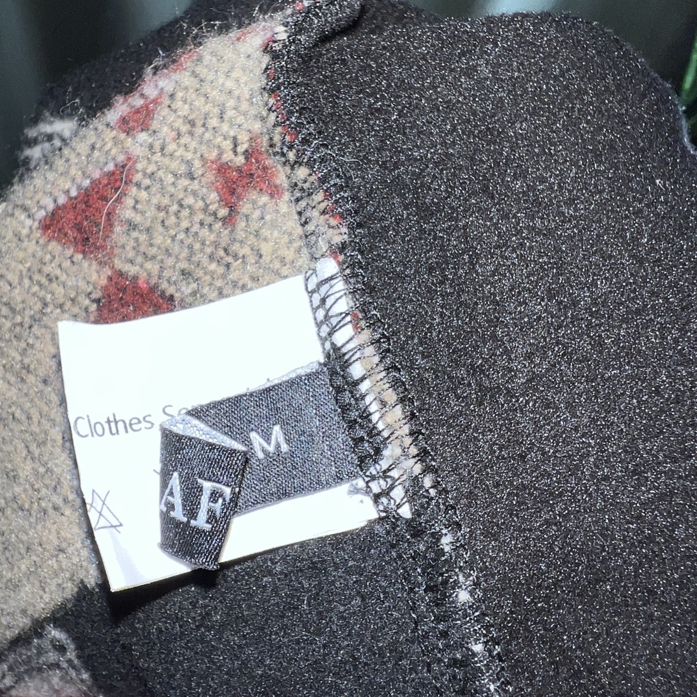 Mens Patterned Multi-Color Fleece Button Up Geometric Shacket Size Medium - Picture 4 of 5